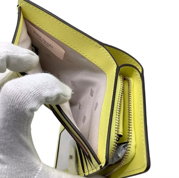 ⭐️RARE Kate Spade New York Betty & Veronica Bifold Wallet - Picture 2 of 5